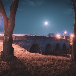 "Abavas tilts naktī"- Abavas tilts, kas ir mēness apspīdēts
