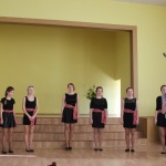 Dzied Kandavas K.Mīlenbaha vidusskolas ansamblis " Kaprīze" 